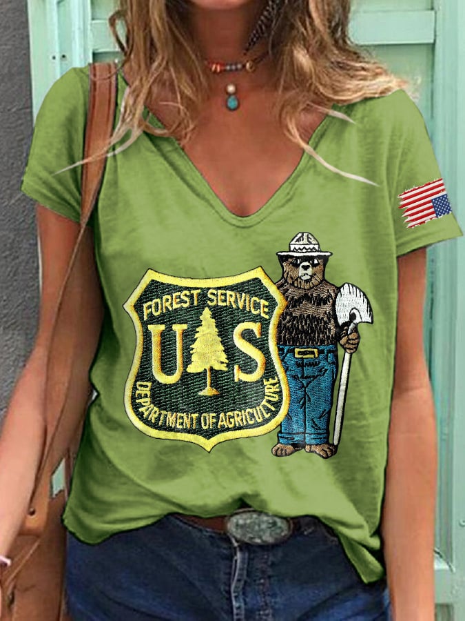 V-Neck Retro Save The Forest Service Print T-Shirt