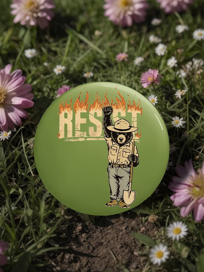 Unisex Retro Resist Save The Forest Service Pin-Back Button