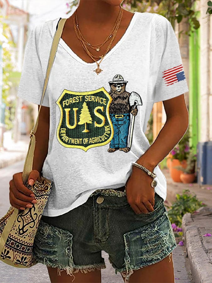 V-Neck Retro Save The Forest Service Print T-Shirt