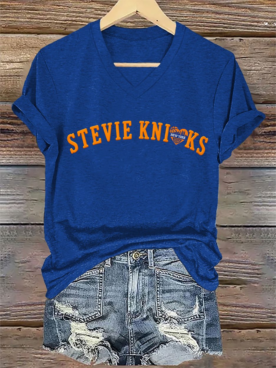 V-Neck Retro New York Basketball Stevie Print T-Shirt