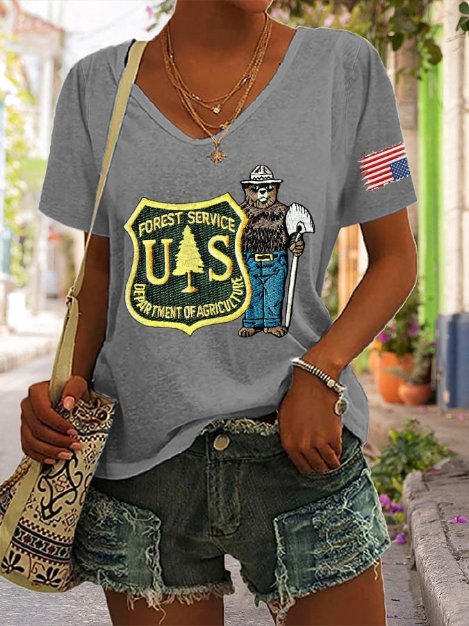 V-Neck Retro Save The Forest Service Print T-Shirt