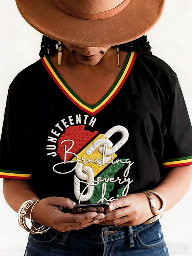 Women's Juneteenth Breaking Every Chain Print V Neck T-shirt