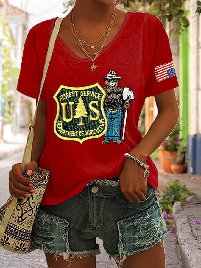V-Neck Retro Save The Forest Service Print T-Shirt