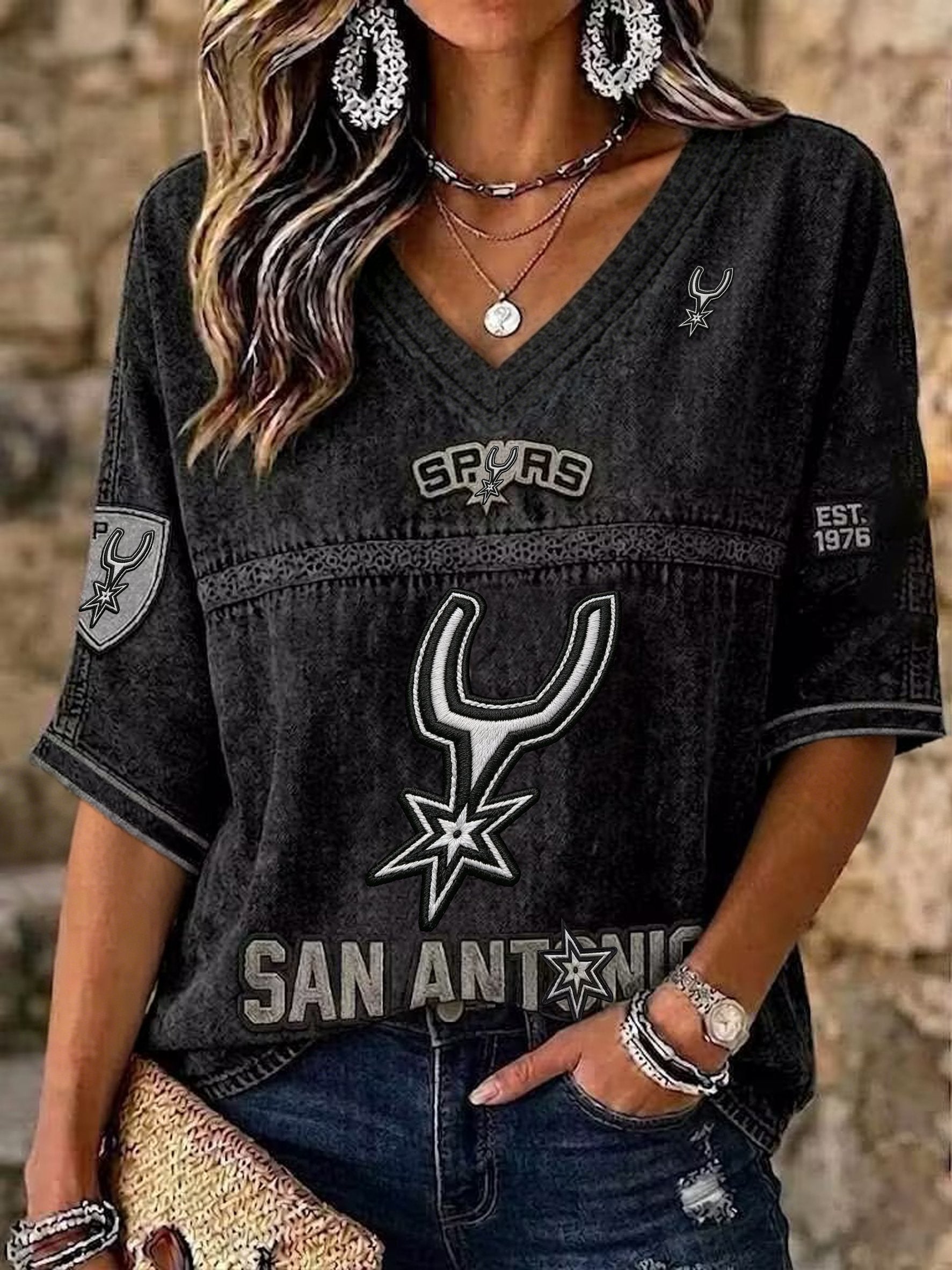 Classic Basketball Fan Graphic Short-Sleeved Shirt