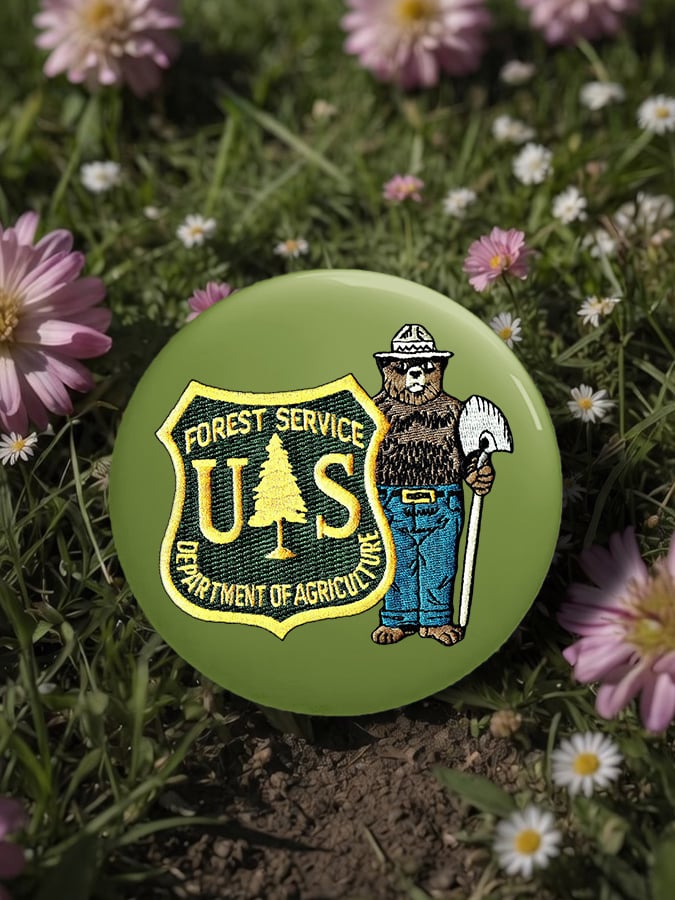 Unisex Retro Save The Forest Service Pin-Back Button