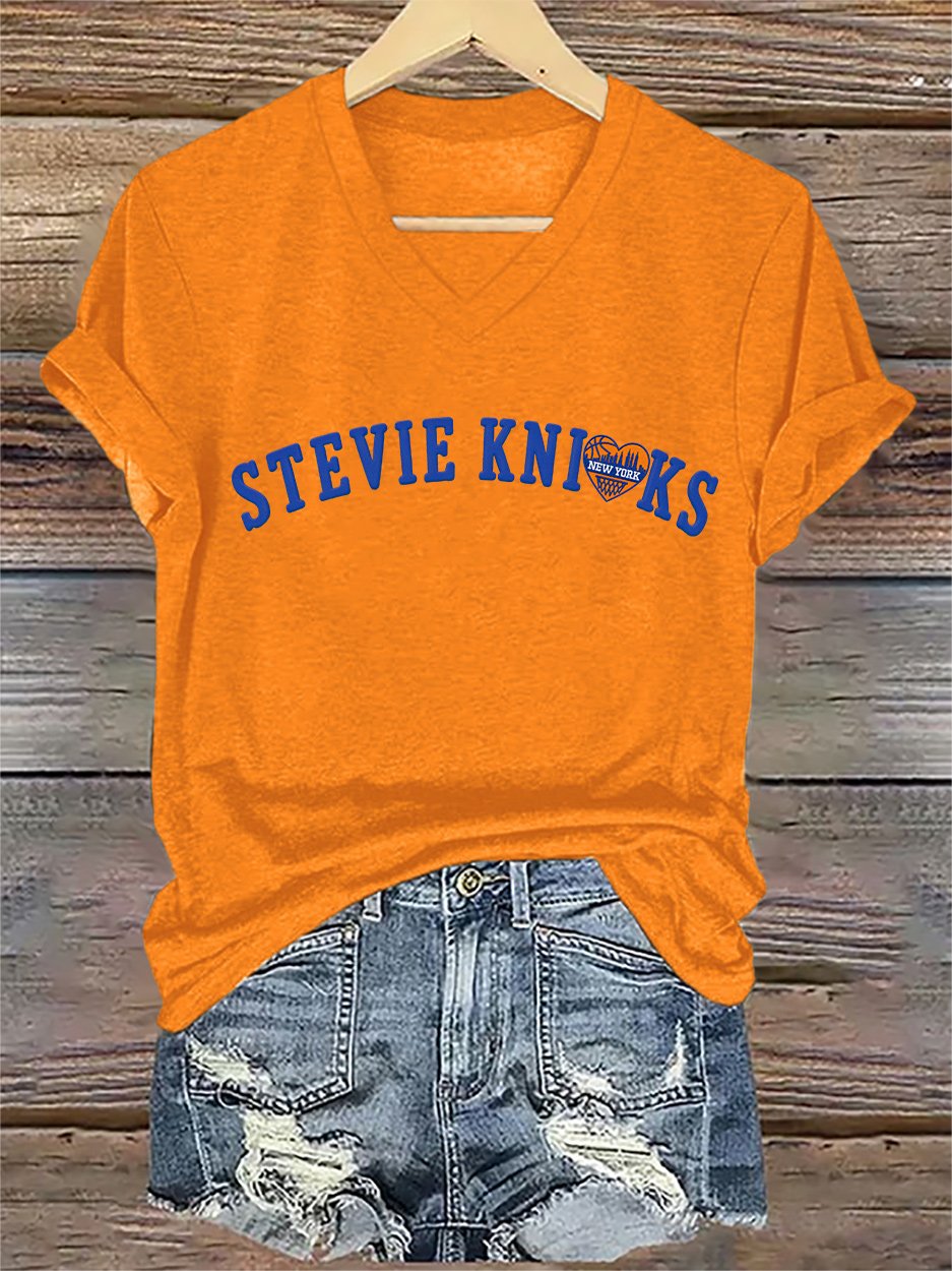 V-Neck Retro New York Basketball Stevie Print T-Shirt