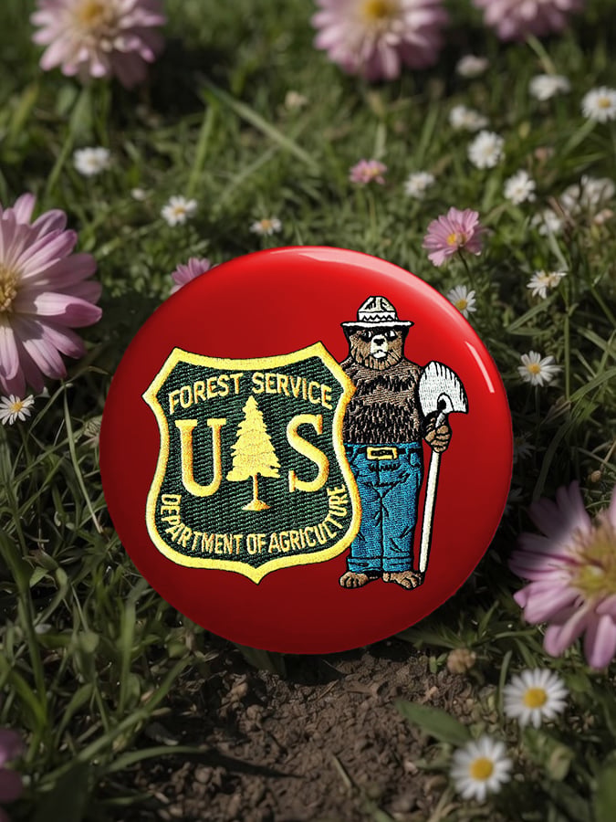 Unisex Retro Save The Forest Service Pin-Back Button